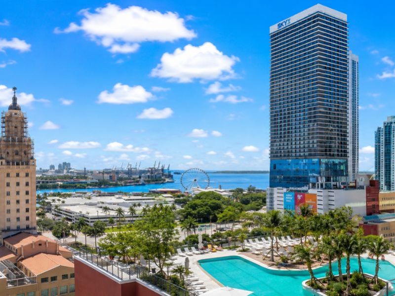 wp-content/uploads/2026/09/The-Miami-Airbnb-Owners-Guide-to-Seasonality-1.jpg