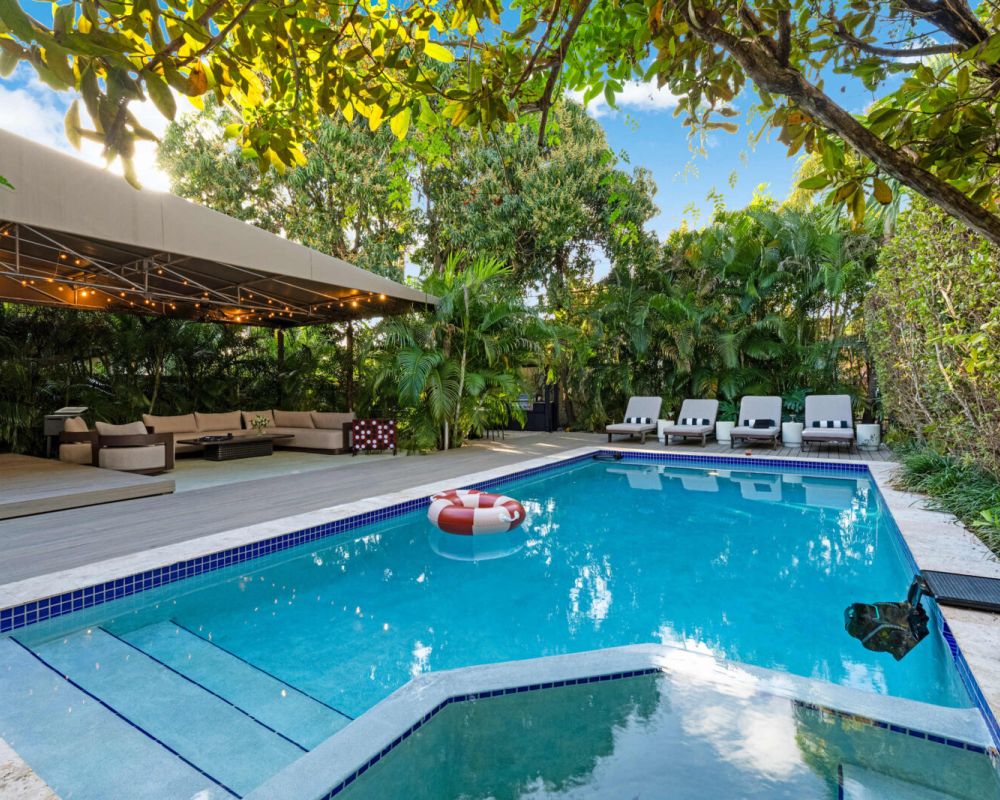 Casa Anton- Artist Home, Pool & Rooftop Terrace Main Image